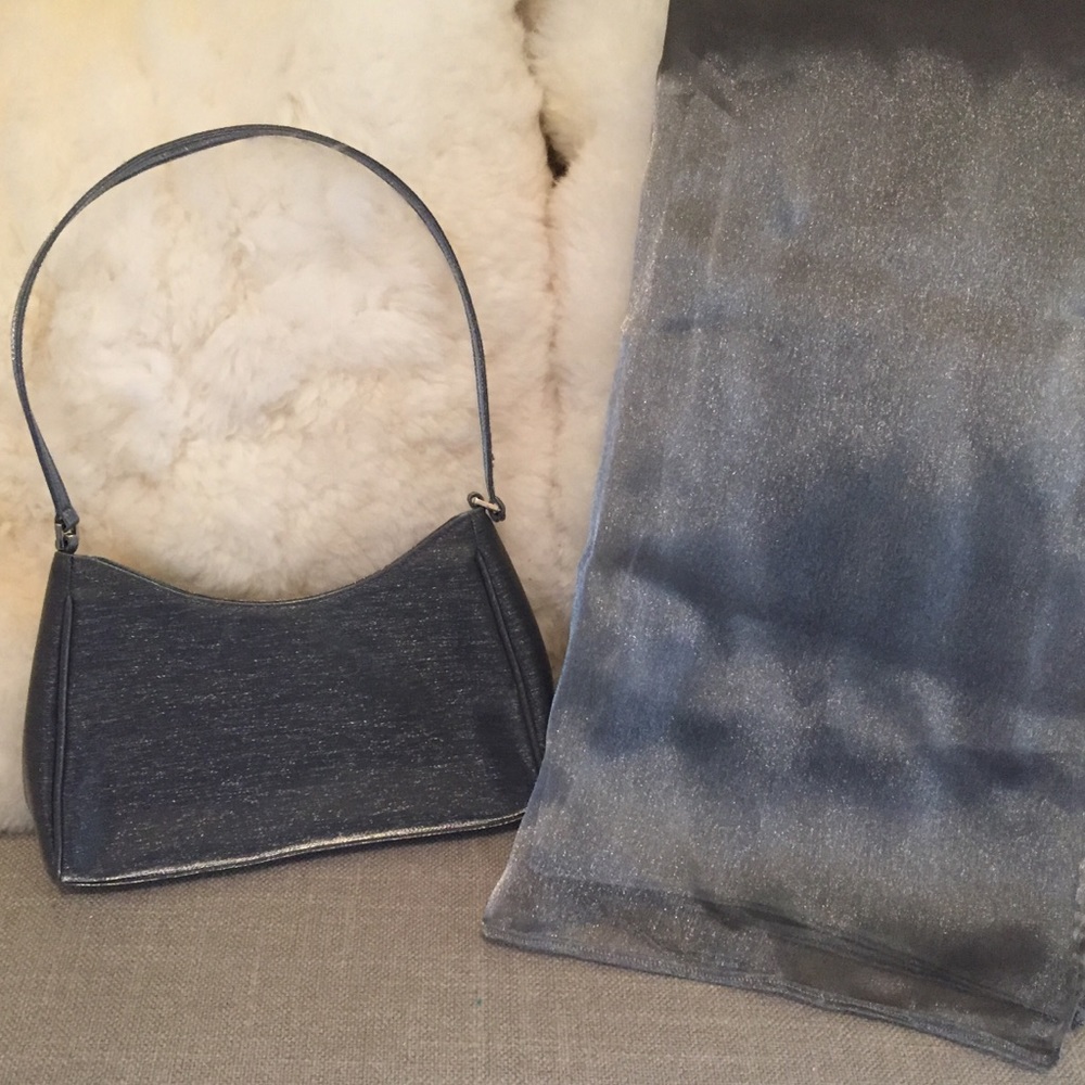 Purse and shawl